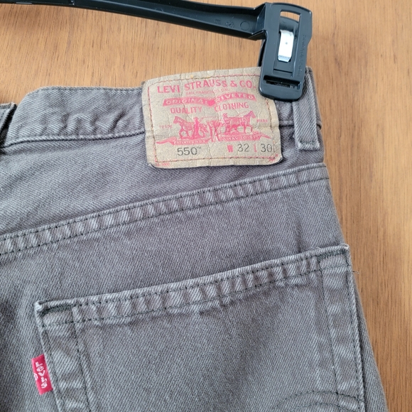 Vintage Levi's 550 Relaxed Fit Brown Jeans - Picture 13 of 15